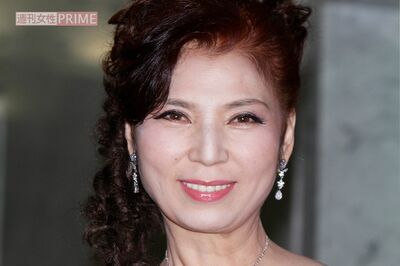 八代亜紀さんの私的写真、シミつき下着、故人を辱める行為も「第3、第4弾と続ける」権利めぐる“戦争”に販…