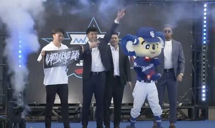 ブルーカーペットショー《マイナビオールスターゲーム2024》（テレビ朝日公式YouTubeより）