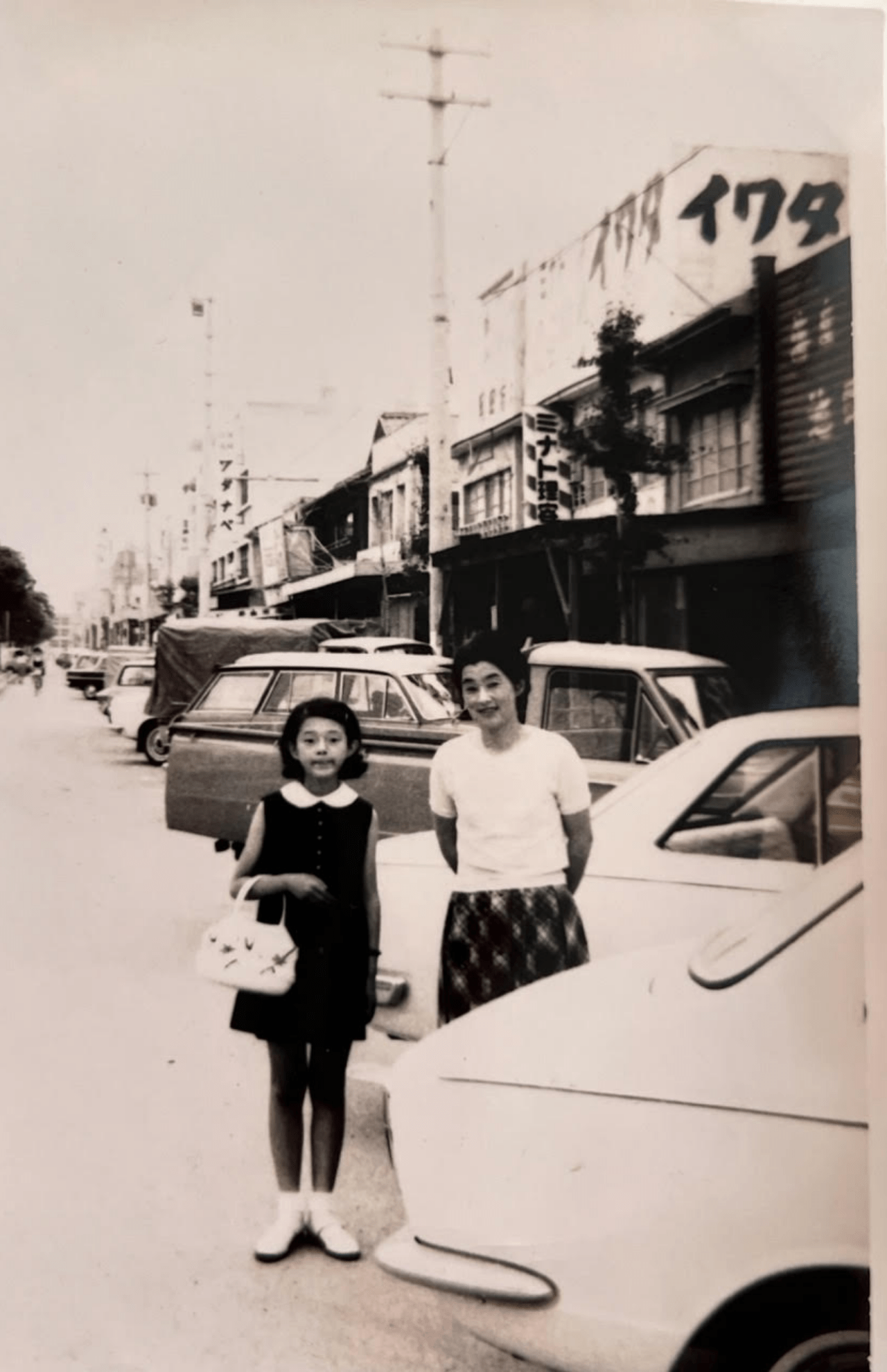 エッセイスト・麻生圭子の幼少期