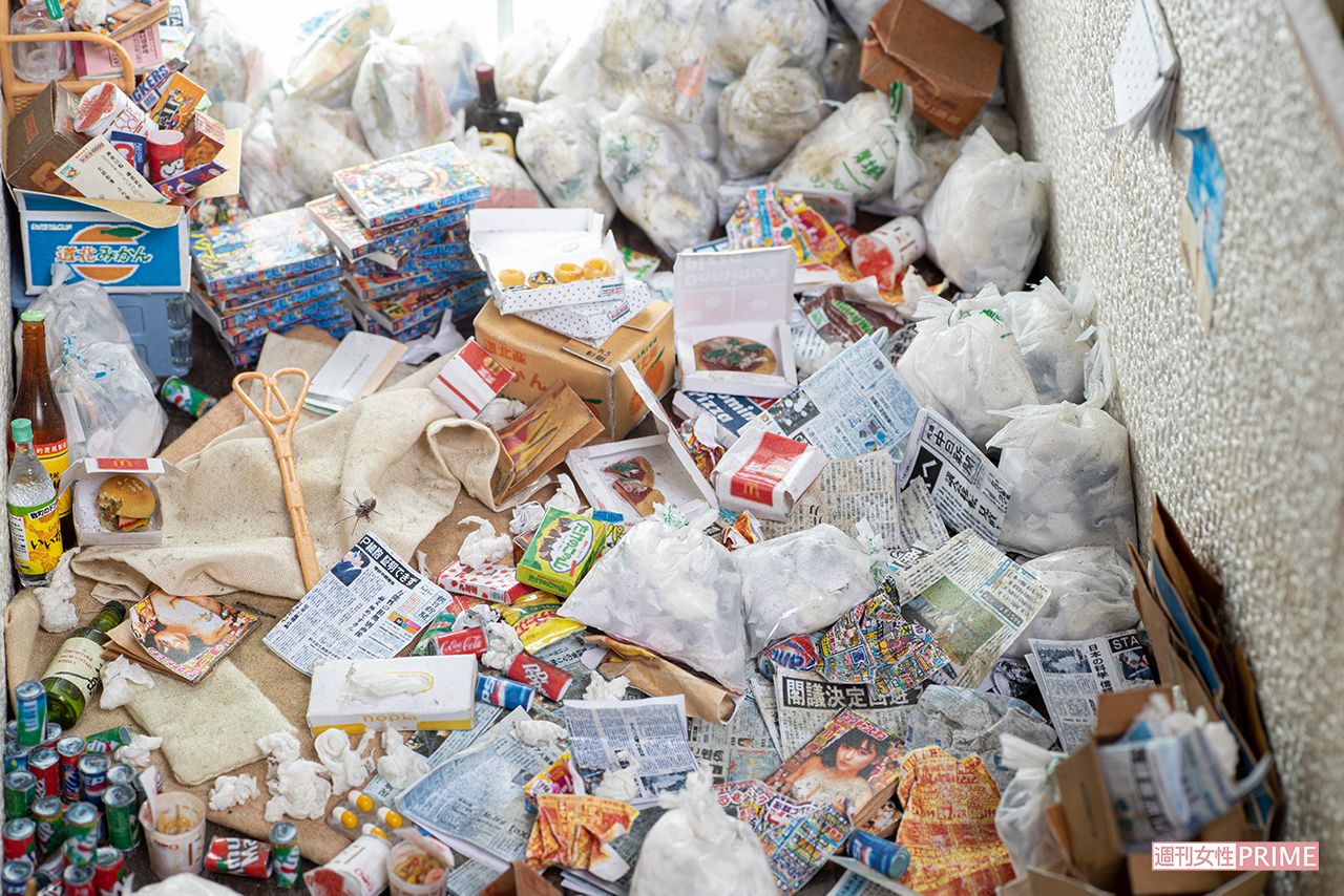リアルに再現されたゴミの数々
