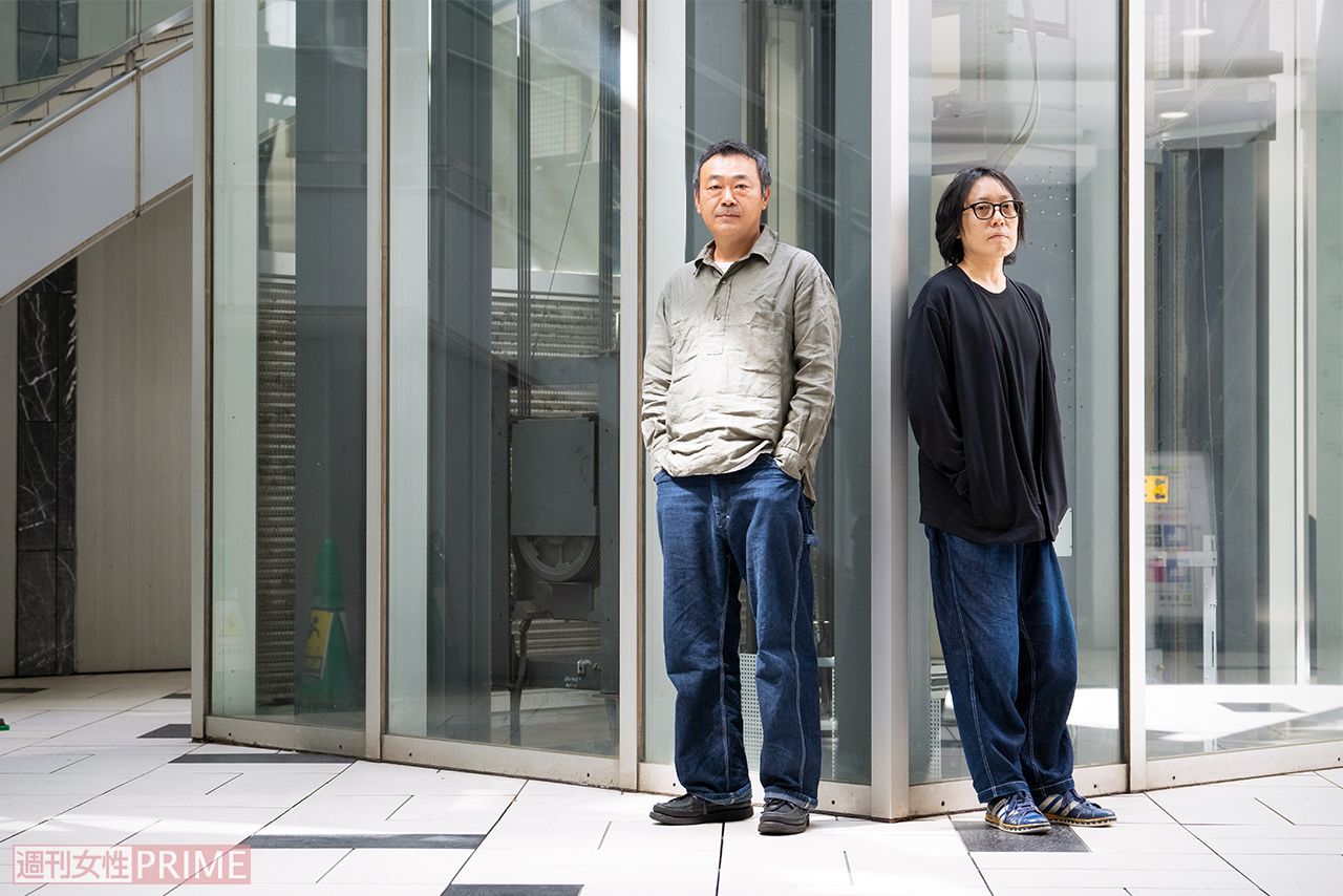 戌井昭人さん（左）と燃え殻さん（右）　撮影／伊藤和幸