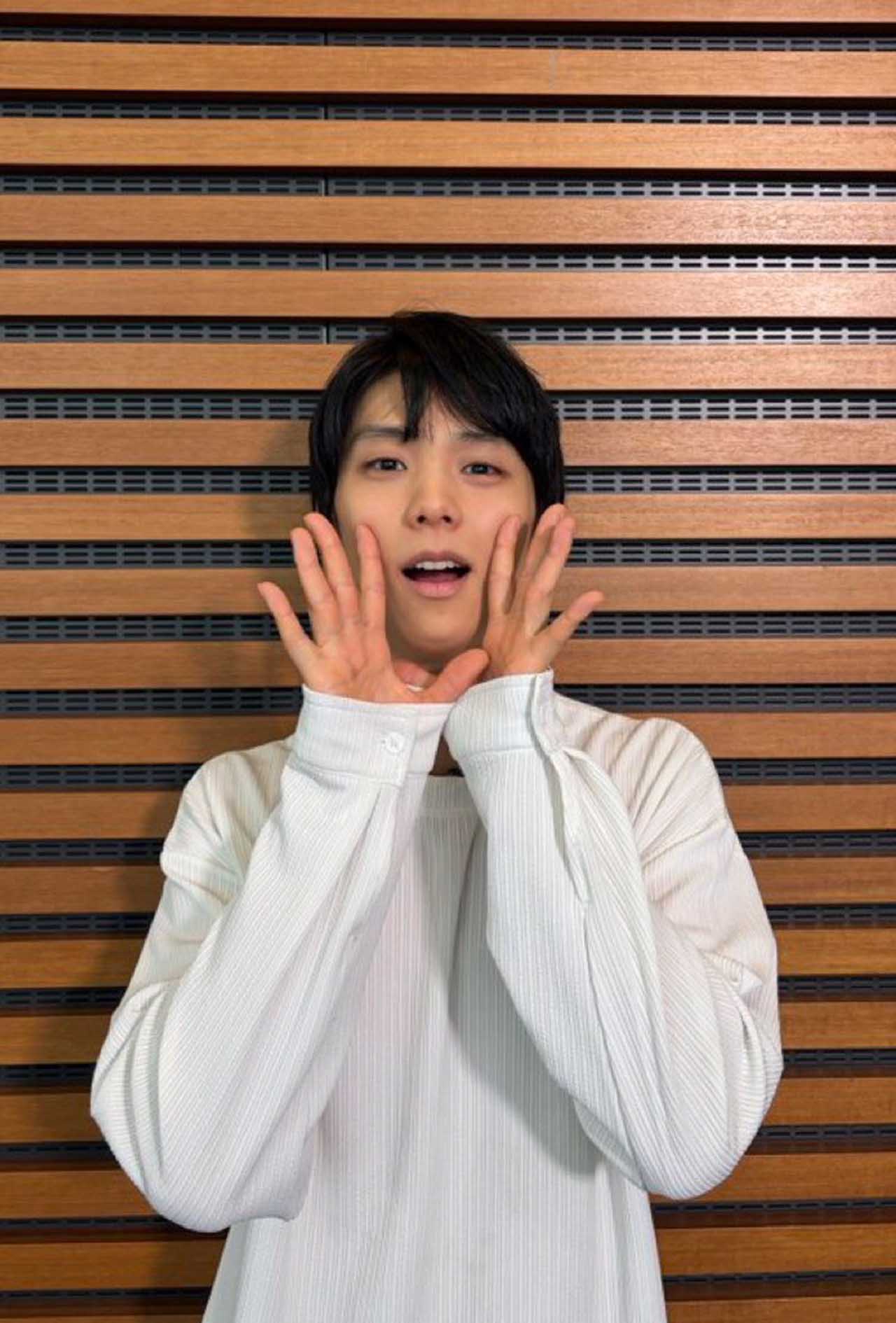 前髪をおろしている羽生結弦（羽生結弦notte stellata2027公式Xより）