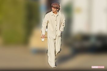 1月上旬の早朝、都心にある保育園に来た賀来賢人