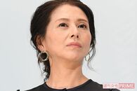 小泉今日子、裏方業に徹し “彼” を全力サポートするも増える「タバコの量」