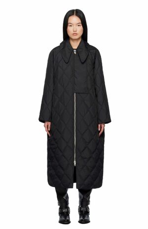 眞子さんが着用されていたとされる『GANNI（ガニー）』のコート（オンラインストアより）