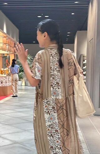 吉田圭さん●美容ライター。編集アシスタントを経てフリーランスで15年以上活躍。『FUDGE』『kiitos.』や『大人のおしゃれ手帖』など雑誌やweb媒体を中心に、数多くの女性誌で美容ページを手がける。得意分野はナチュラルスキンケアやメイクアップ提案など。