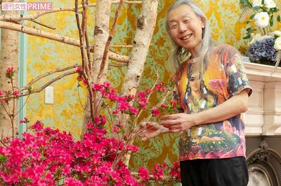華道家・假屋崎省吾、人生の師と語る美輪明宏から「美をつむぎだす手を持つ人」花に魅せられた芸術家の“生…