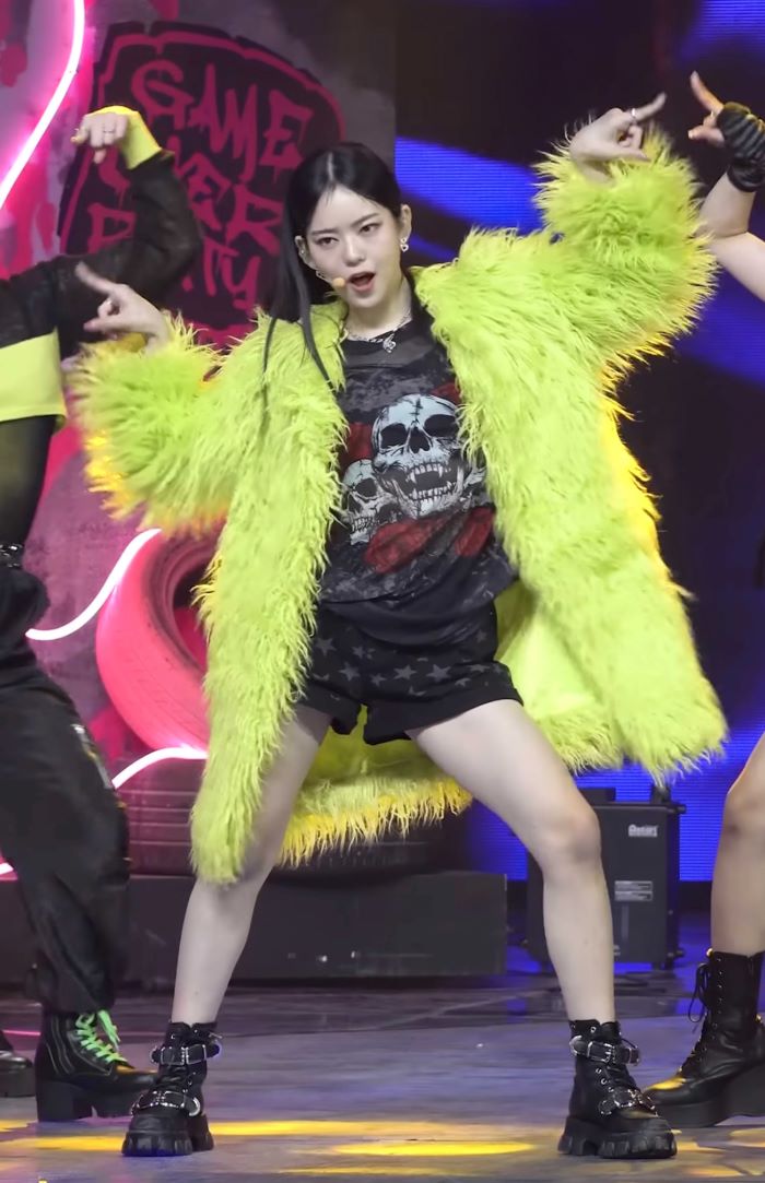 キレキレのダンスを披露する神尾彩乃（『PRODUCE101JAPANTHEGIRLS』公式YouTubeより）