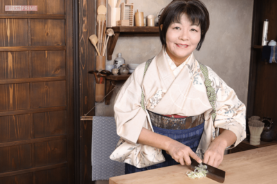 時代小説家・車浮代、『べらぼう』蔦重と江戸に恋して文化や料理を研究…浪速の“バンギャ”から語り部に至…