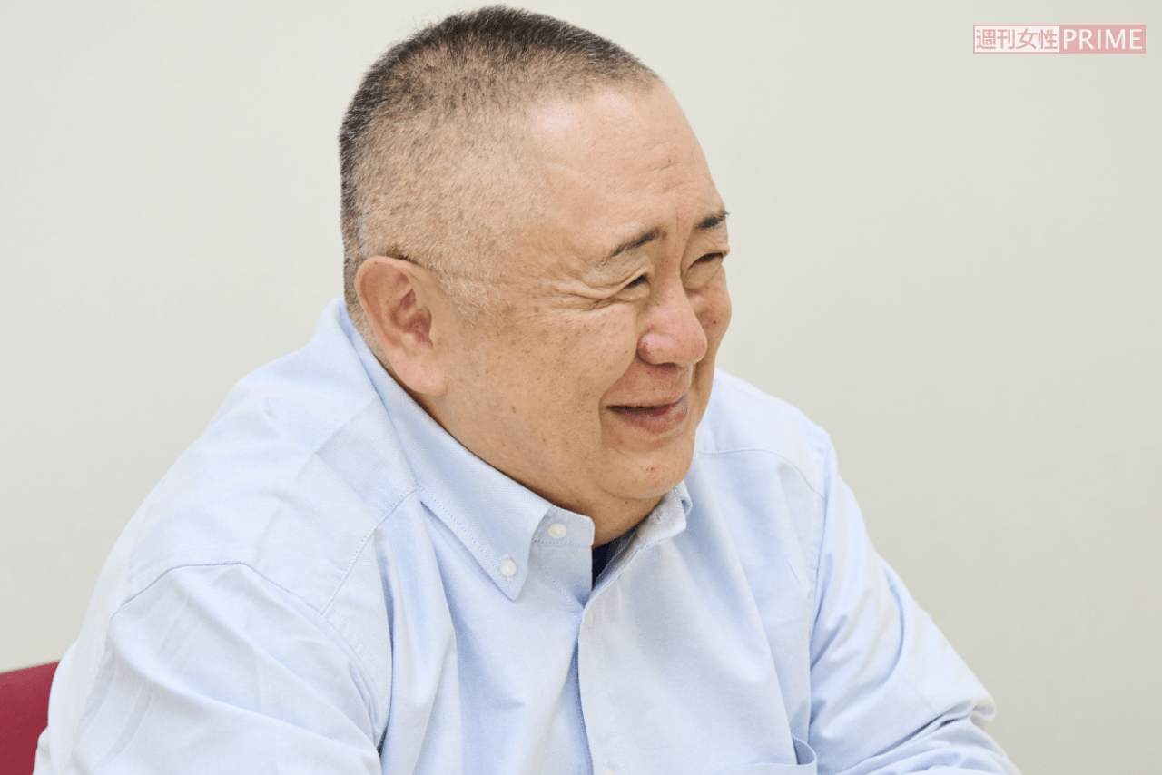 ものまね、阪神、大河ドラマ、健康法、お笑い論……。絶え間なしに話題が湧いてくる（撮影／山田智絵）