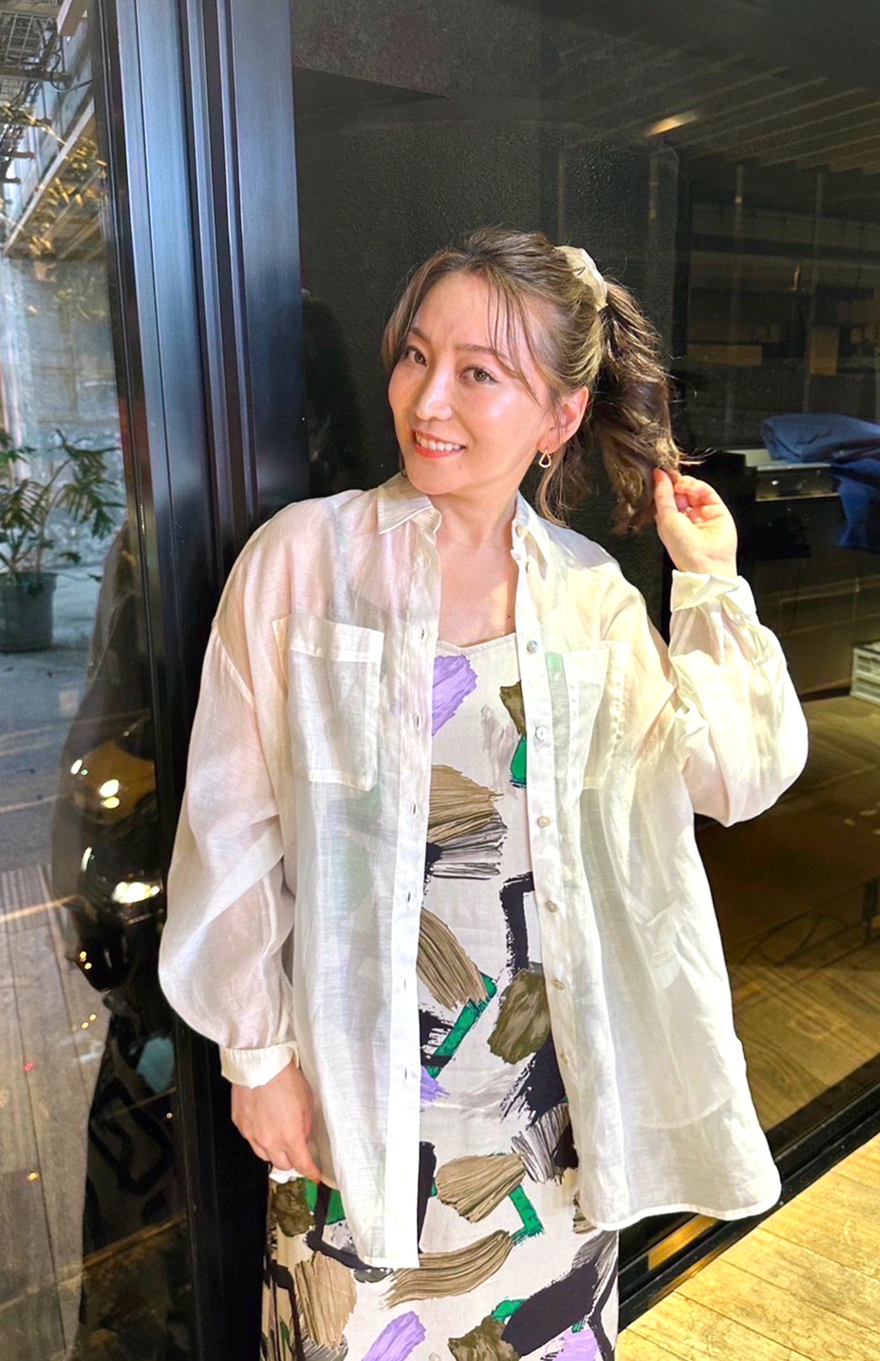 衣装もすっかり夏モードです（撮影／加藤綾菜）