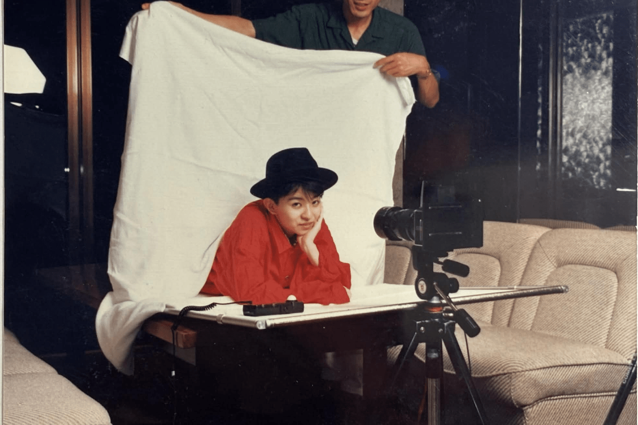 デビュー前に京都の実家近くで行ったアーティスト写真撮影