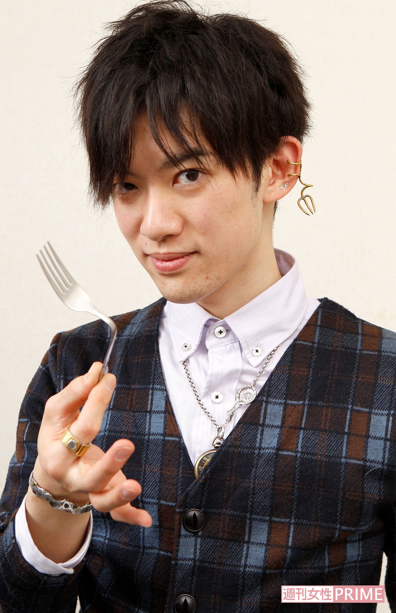 フォークをグニャリと曲げる、メンタリストのDaiGo