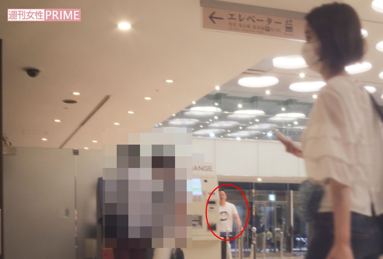 5月28日、ホテルで落ち合った松井と石橋