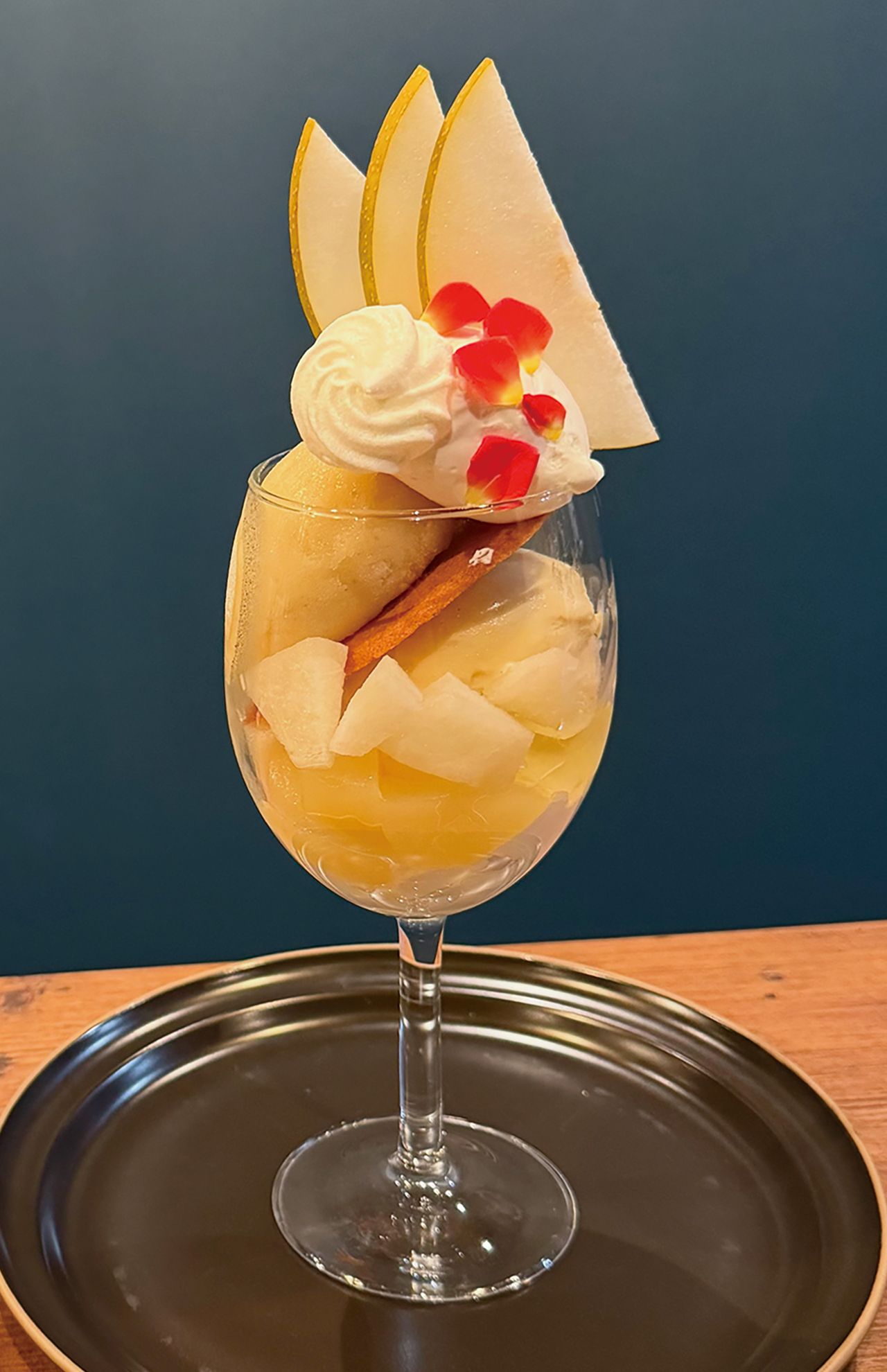 TRUM「和栗と洋梨のパフェ」（1800円）