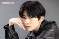 映画『牛首村』でKoki,の恋人役・高橋文哉「最初はふたり無言でまわりの景色を眺めていました（笑）」