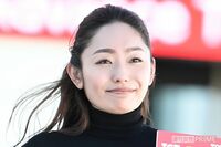 安藤美姫、16歳の教え子と手繋ぎデート報道後にサプリメント広告から消える　販売元が回答した“契約解除の…