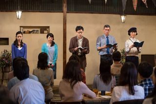 急きょ、カフェライブの群読に参加することになった孝に、大きな心境の変化が……。(c)NHK