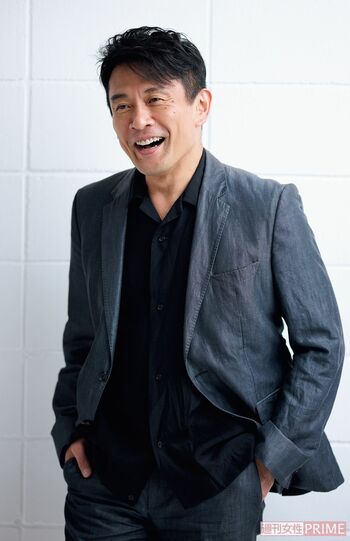 内野聖陽　撮影／渡邉智裕　ヘアメイク／佐藤裕子（スタジオAD）　スタイリング／中川原寛（CaNN）