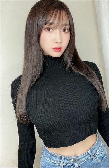 西武・平沼翔太選手との交際、妊娠が報じられた森咲智美（公式インスタグラムより）