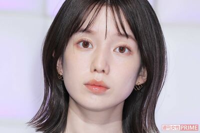 弘中綾香アナウンサー「まだ女子大生名乗れる」“若見え”近影に衝撃、33歳・1児の母となっても衰え知らず…