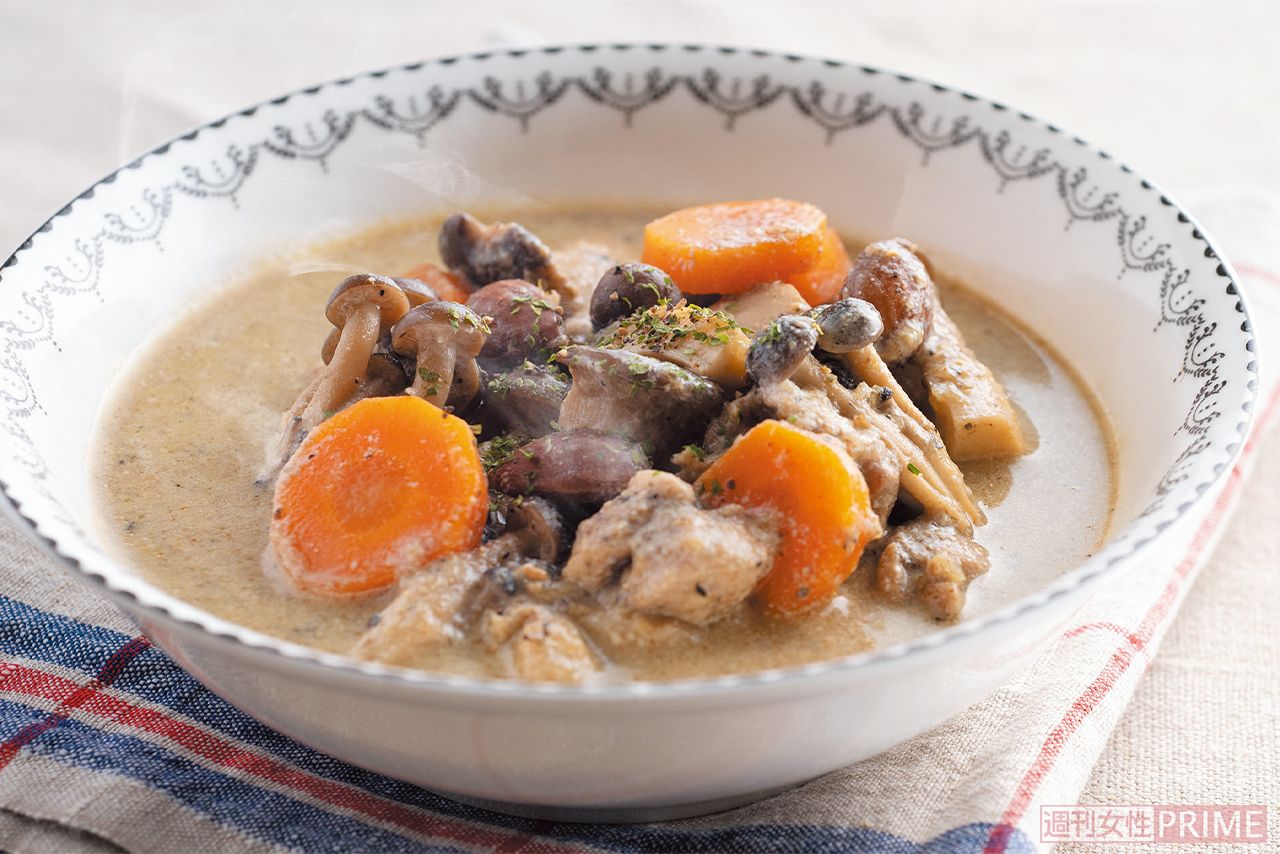 きのこの豆乳みそスープ　料理制作／田村つぼみ　撮影／三村健二