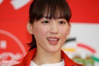 綾瀬はるか、ノ・ミヌとの交際報道を「あえて本人の口で否定」した意味