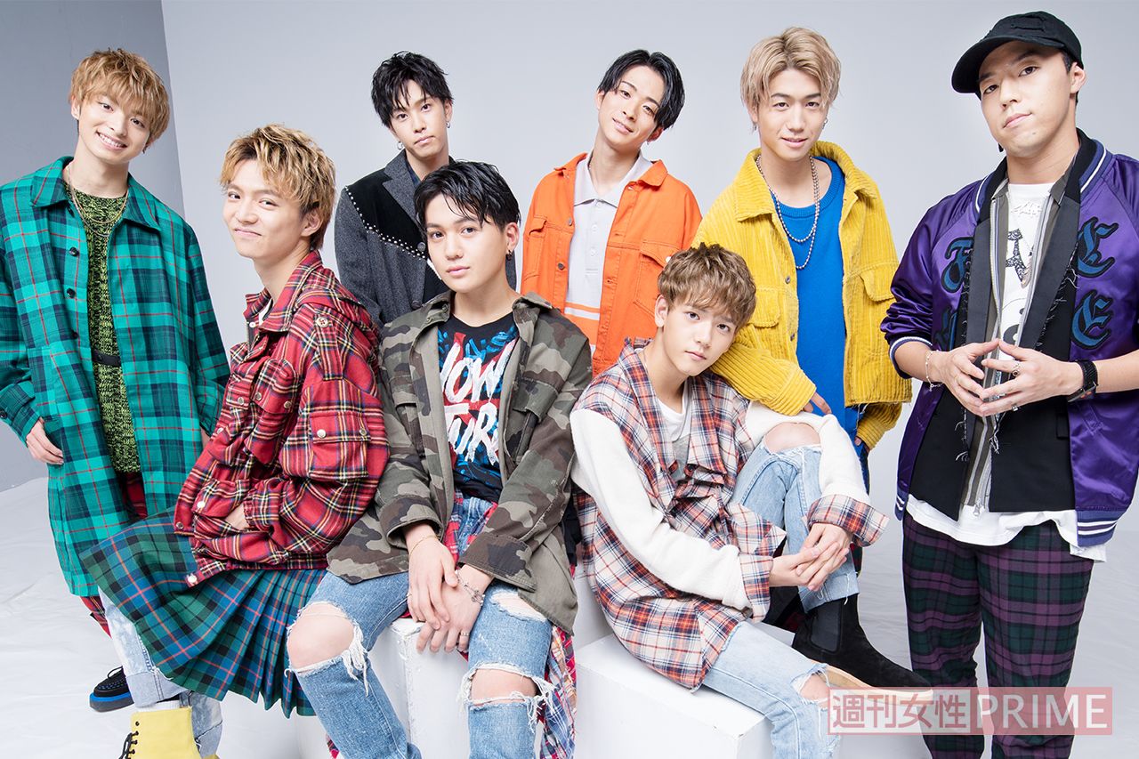 FANTASTICS FROM EXILE TRIBE 左から木村慧人(19)、佐藤大樹(23)、堀夏喜(21)、八木勇征(21)、澤本夏輝(24)、中島颯太(19)、瀬口(22)、世界(27)　撮影／高梨俊浩