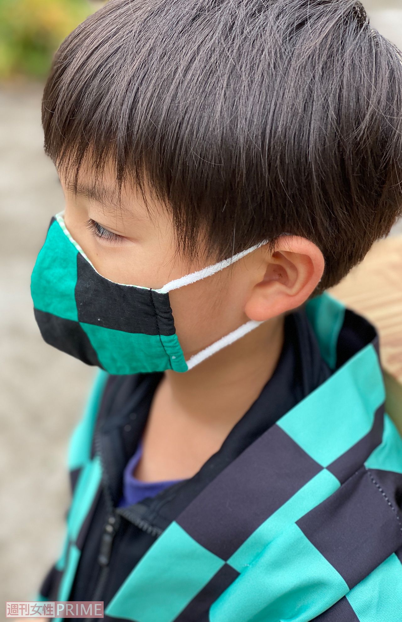 子どもたちの間では手作りの“鬼滅柄マスク”が大流行。メルカリなどで発売と同時に完売する人気（画像は竈門炭治郎をモチーフ）