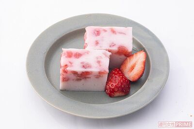 レンチンで作るジャム入り。グラスに冷やし固めても「即席いちごジャムの寒天」調理／みないきぬこ　スタイリング／中村弘子　撮影／廣瀬靖士