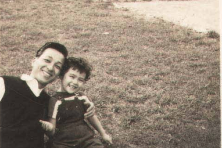 幼稚園に入園した4歳のころよりバレエを始める