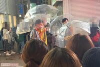 稲垣吾郎、草なぎ剛、香取慎吾「新しい地図」の高円寺街ぶらロケに住民が殺到で“大名行列”状態に　店の前…