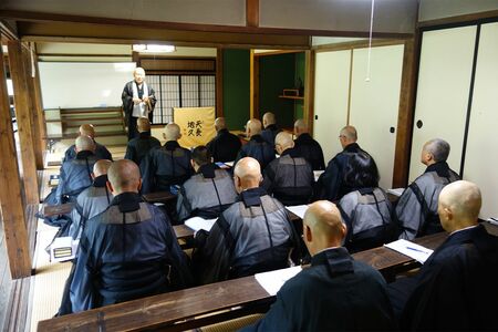 僧侶になるために『得度式』を受ける