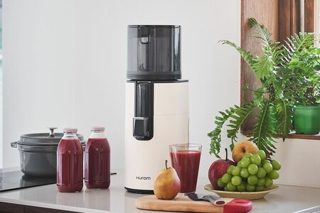 スロージューサーH400（ヒューロム）6万5780円（編集部調べ）　※画像をクリックするとAmazonの商品ページにジャンプします。