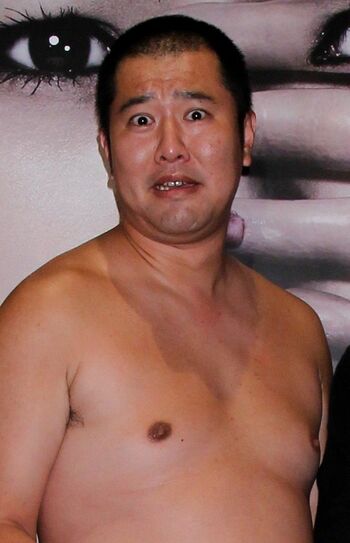 とにかく明るい安村