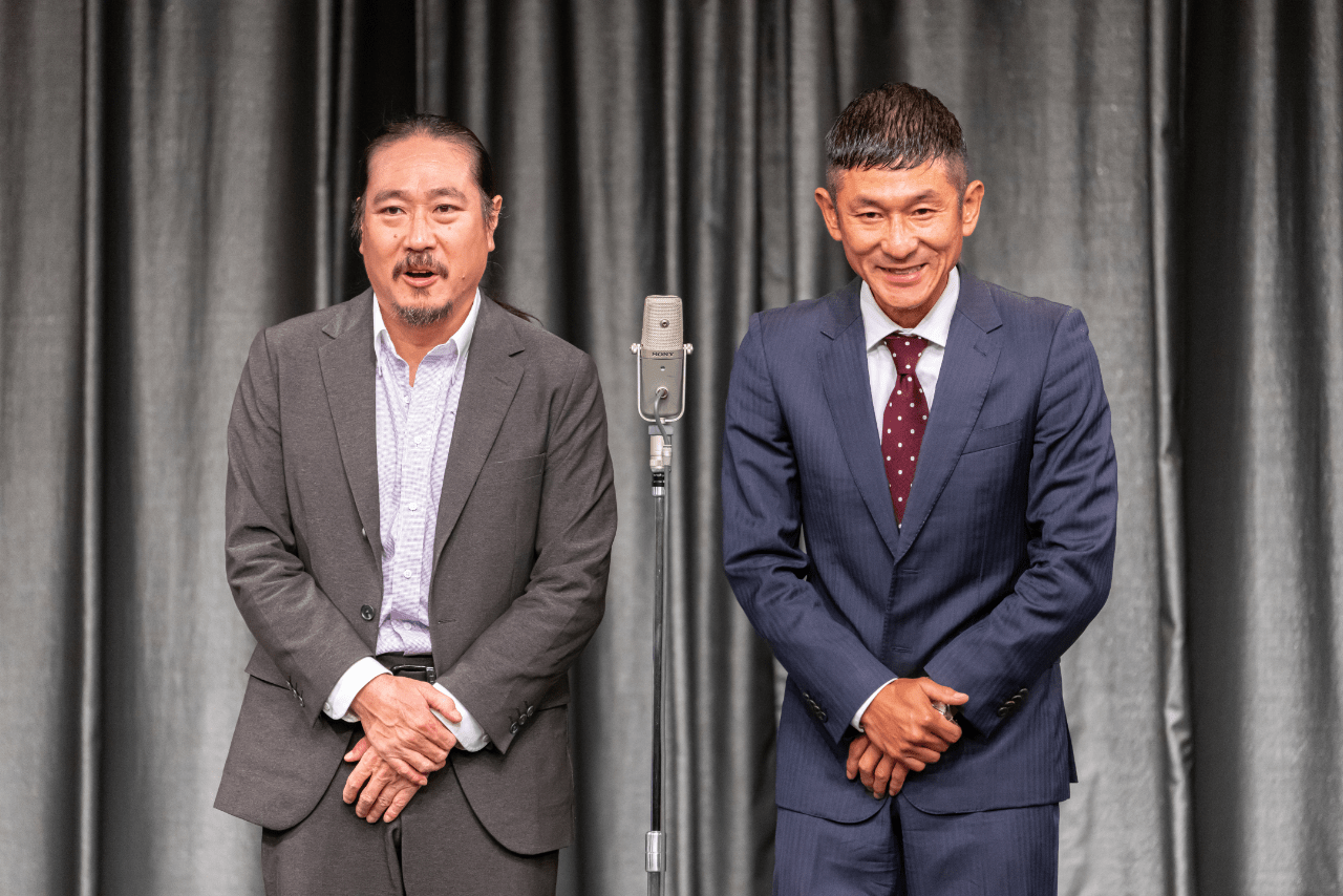 結成当初から「Wボケ」の独自スタイルを貫き異彩を放っていた笑い飯