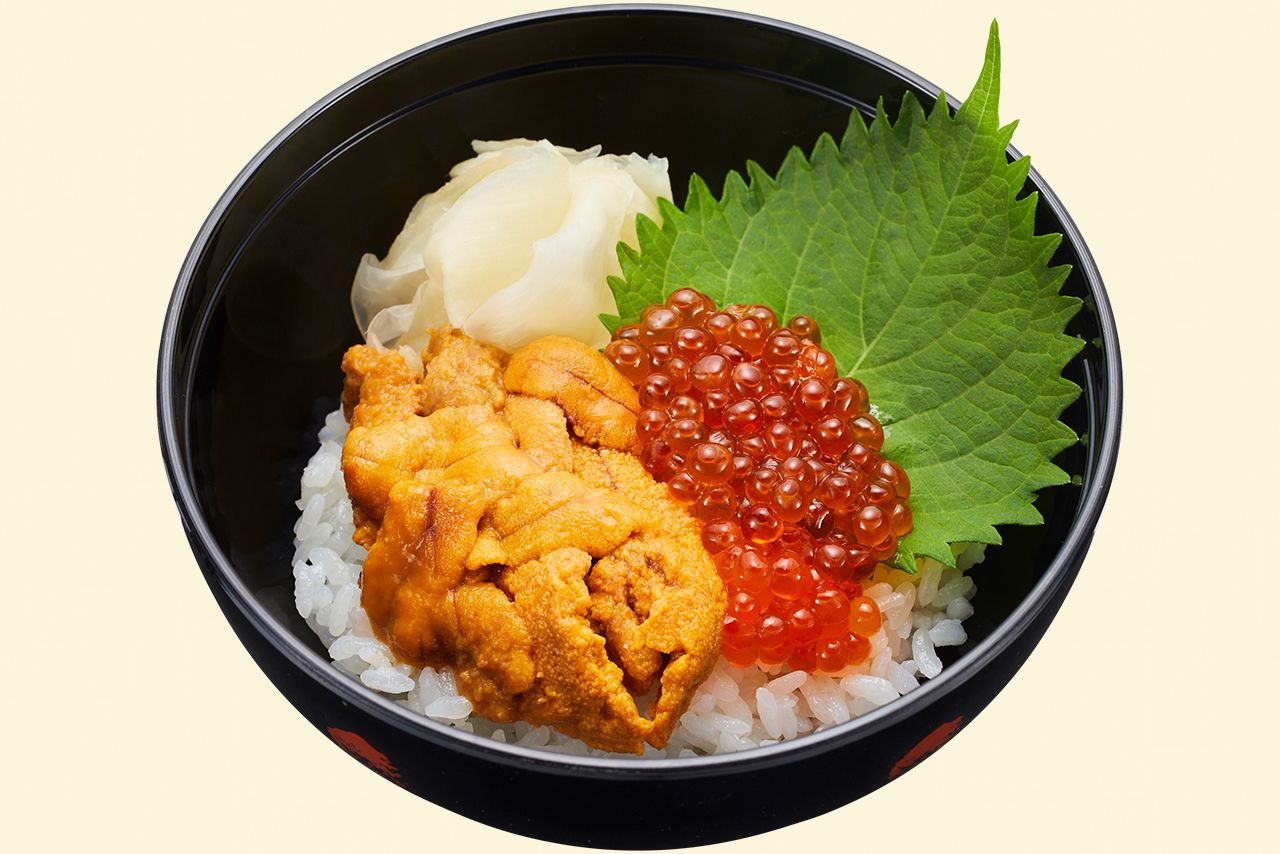 『ごちそう贅沢うにいくらの小丼』900円（かっぱ寿司プレスリリースより）