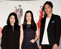 仲間由紀恵、田中哲司がNHKへ迎えに来るラブラブっぷり