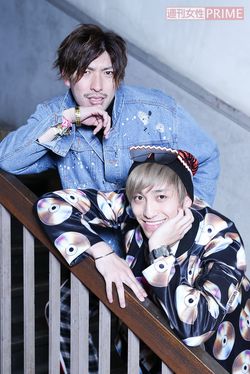 EXIT（左）りんたろー。（右）兼近大樹　撮影／吉岡竜紀