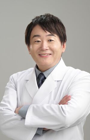 江田証先生●医学博士、江田クリニック院長。日本消化器病学会専門医。日本消化器内視鏡学会専門医。テレビや雑誌など多数出演。著書に『60歳で腸は変わる長生きのための新しい腸活』（新星出版社）など。