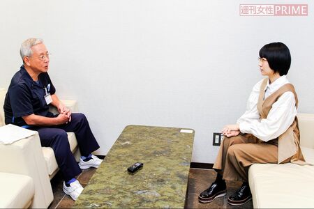 写真左から西川吉伸院長、時東ぁみ