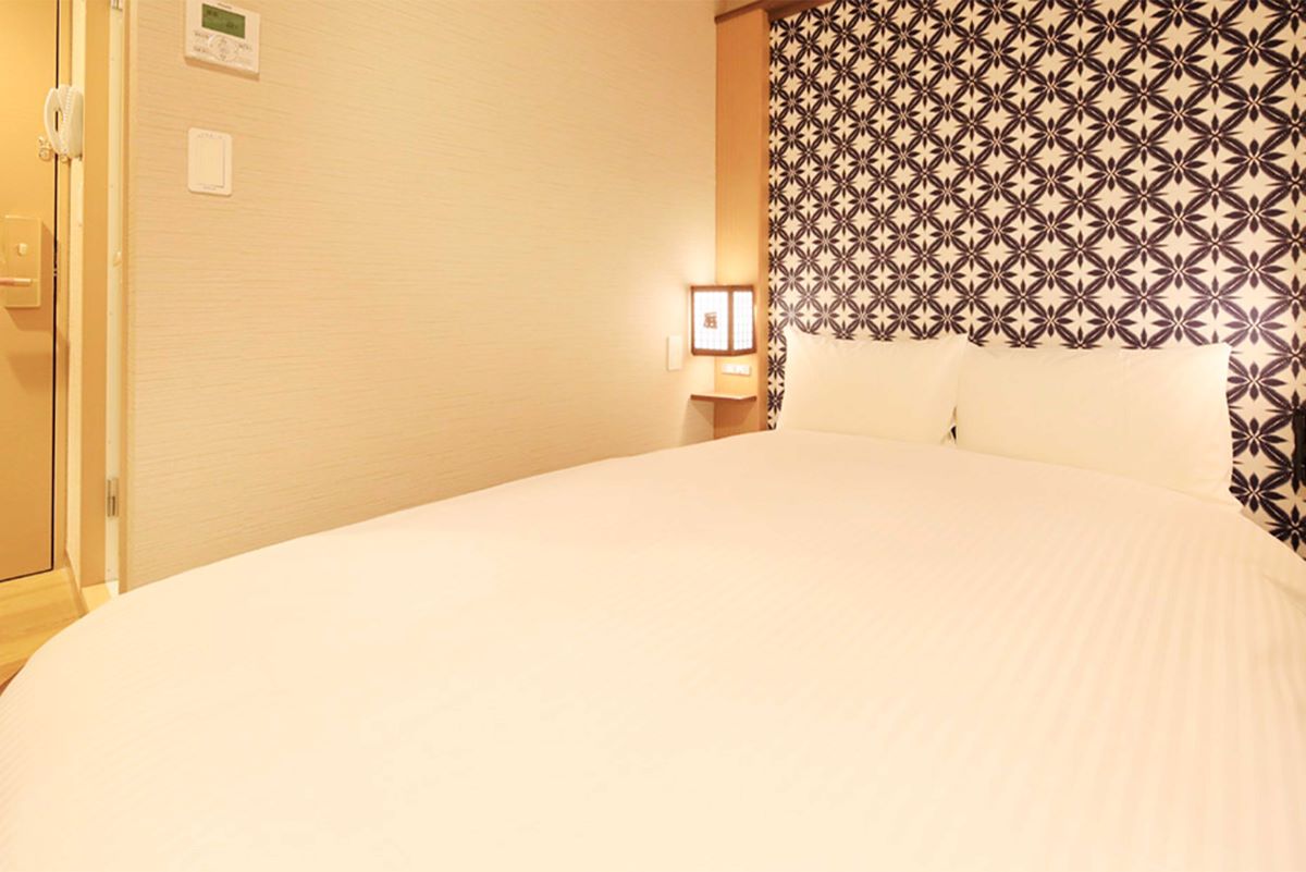 細谷健一容疑者が運営していた浅草にあるホテルの一室（公式ホームページより）