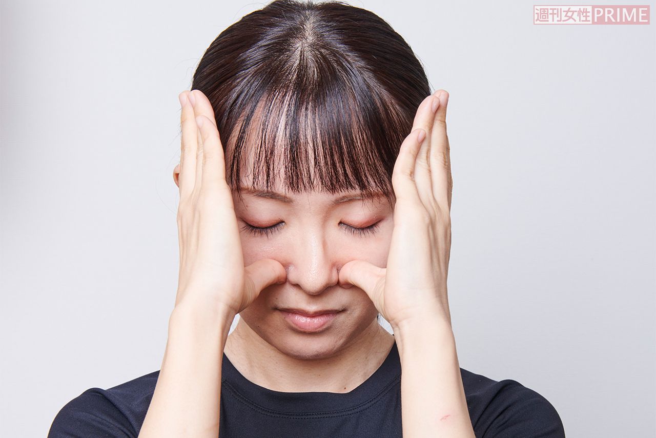 ほぐしトレ2：親指プッシュ　撮影／山田智絵