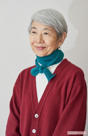 いつも首に巻いている古いロングカーディガンのベルト（撮影／廣瀬靖士）