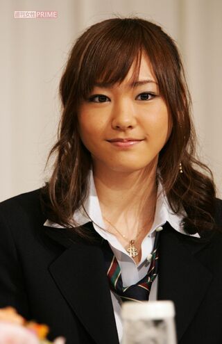 2005年、TBS系ドラマ『ドラゴン桜』制作発表記者会見に出席した新垣結衣