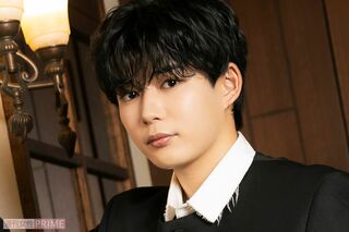 なにわ男子・長尾謙杜　撮影／矢島泰輔　ヘアメイク／花井菜緒（JOUER）　スタイリスト／菅沼 愛（TRON）　衣装／ANARCHIST TAILOR、LION HEART