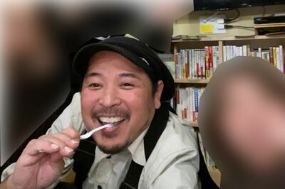 女性の宿泊客と戯れる武内俊晴容疑者（本人SNSより）