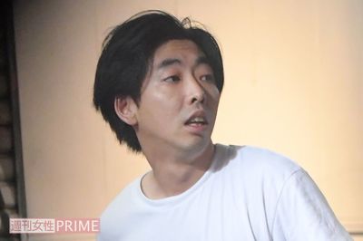 柄本時生がシークレットライブ開催、2世俳優仲間が“裸で登場”のサプライズ