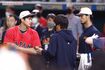 2023年3月11日のWBC中国戦前、言葉をかわす大谷翔平とダルビッシュ有