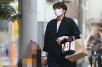 吉瀬美智子、休日散歩で娘に買い与えた「奇跡のおやつ」と “子育て専念” の理由